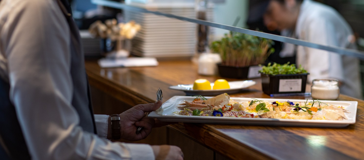 jobs in a seafood restaurant in aretsou